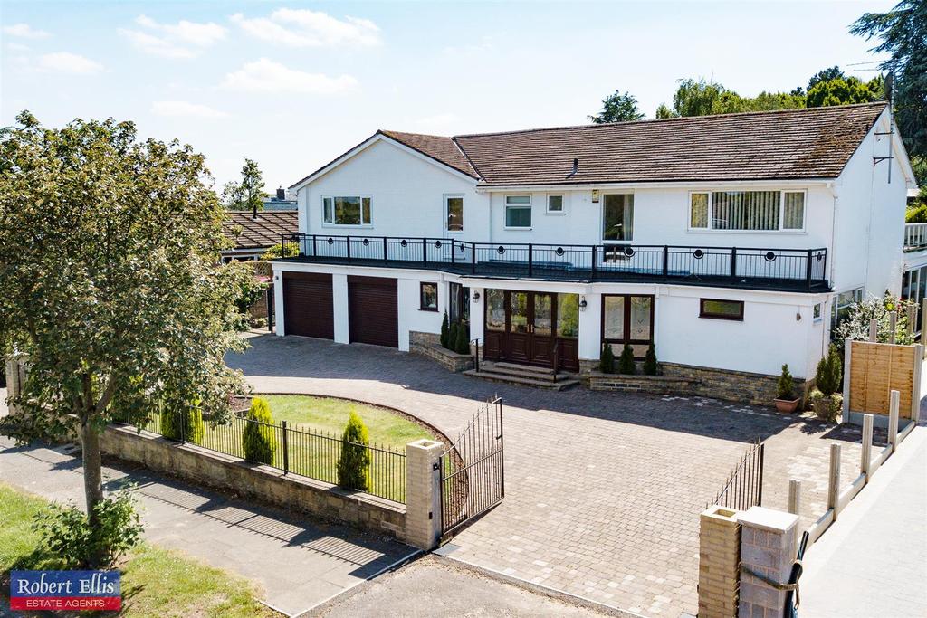 Claremont Avenue, Bramcote, Nottingham 5 bed detached house £900,000
