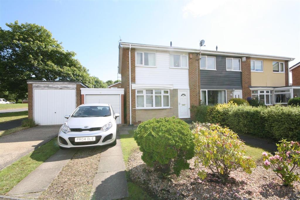 Fenton Close, Chester Le Street 3 bed end of terrace house £135,000