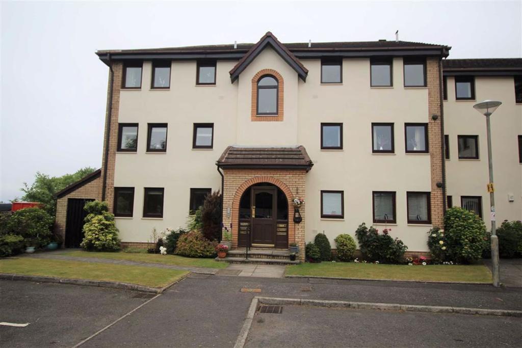 Battery Park Drive, Greenock 2 bed flat £133,000
