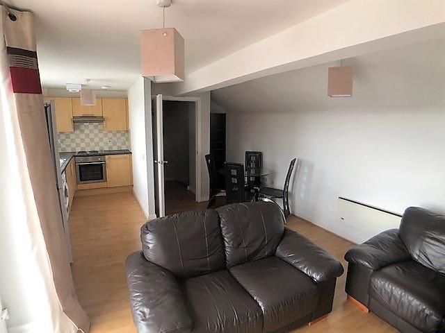 Open Plan Living / Kitchen