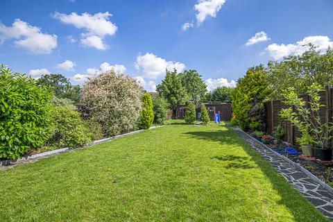 24 Glyn Road, Worcester Park, KT4 8SD