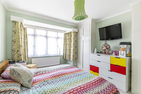 24 Glyn Road, Worcester Park, KT4 8SD