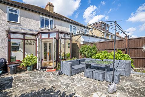 24 Glyn Road, Worcester Park, KT4 8SD