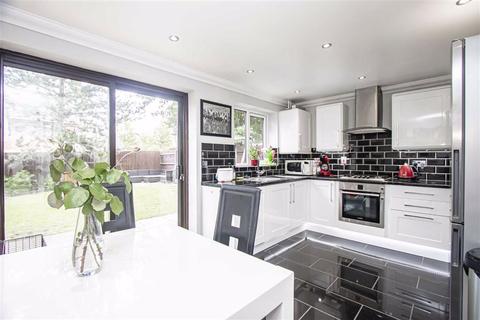 16 Blansby Chase, Emerson Valley, Milton Keynes, MK4 2LT