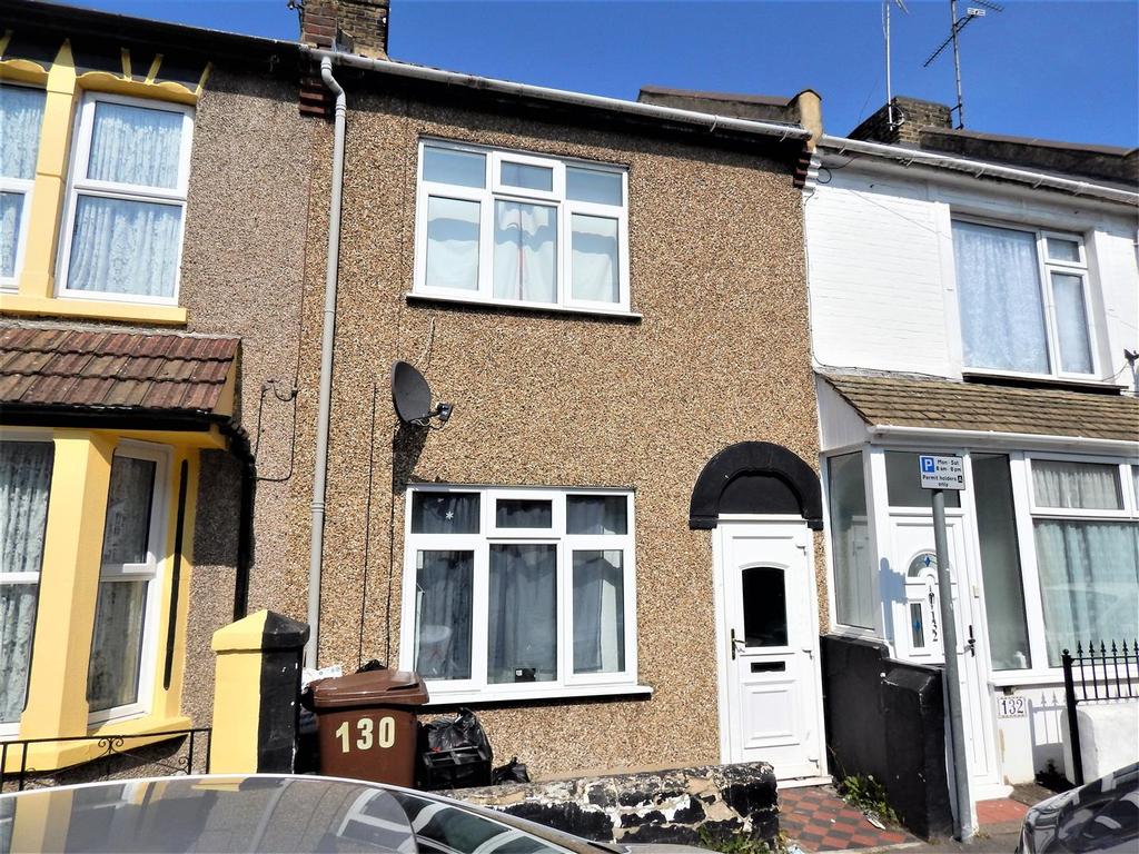 Livingstone Road, Gillingham 3 bed terraced house £200,000