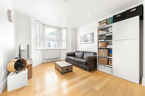 Flat 2, 18 Morval Road, London, SW2 1DQ