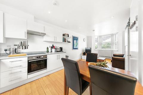 Flat 2, 18 Morval Road, London, SW2 1DQ