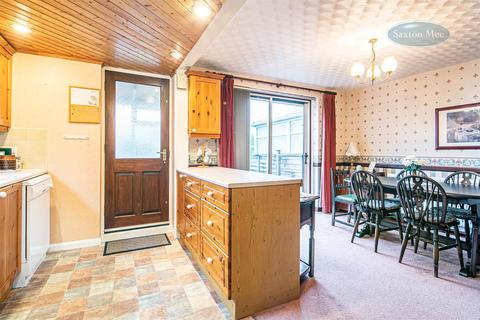 2 Bignor Road, Sheffield, S6 1JD