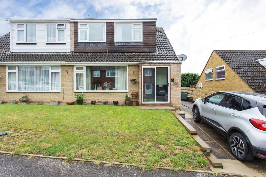 Oakwood Road, Sturry, Canterbury 3 bed semidetached bungalow £315,000