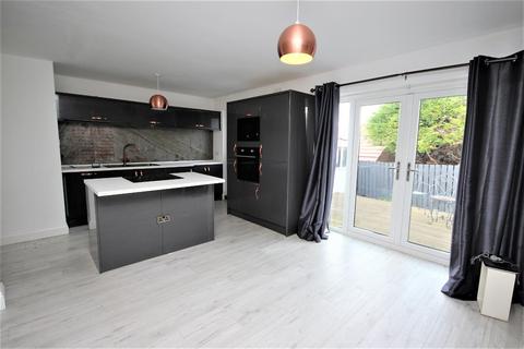 4 Charnwood Drive, Ormesby, Middlesbrough, TS7 9HN