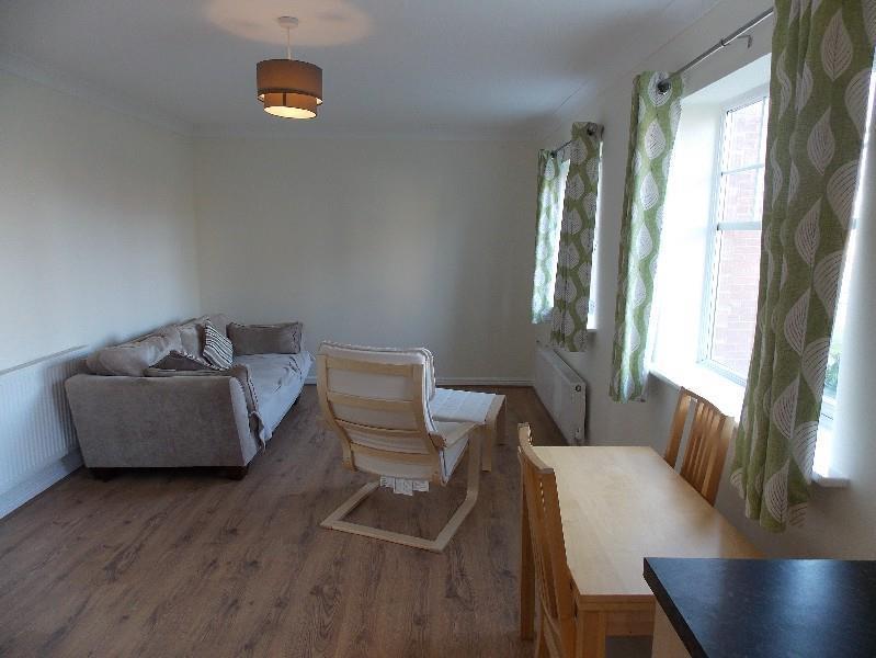 81 Hillbrook Crescent, Ingleby Barwick 2 bed apartment £550 pcm (£127 pw)