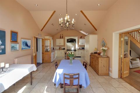 44 Beverley Road, South Cave, Brough, HU15 2AU