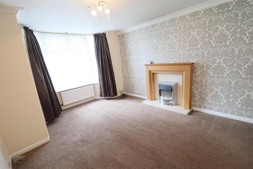 Buttfield Road, Hessle 3 bed semidetached house £625 pcm (£144 pw)