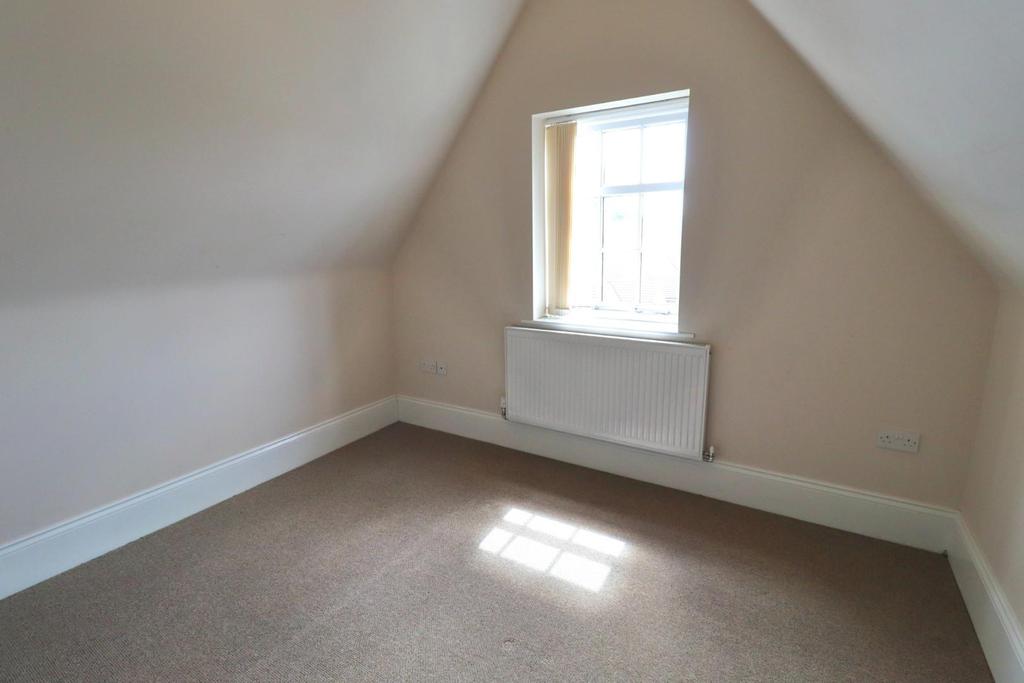08 - Bed 2.jpg