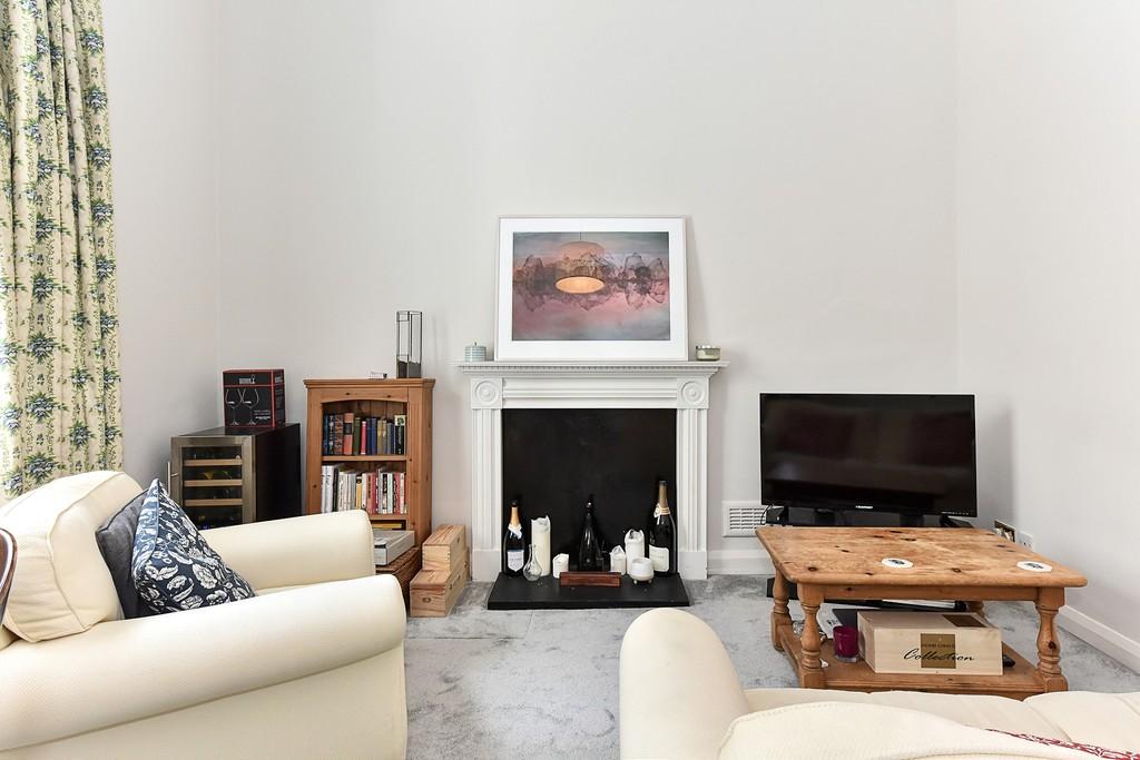 Gloucester Street, Pimlico, SW1V 2 bed apartment £1,885 pcm (£435 pw)