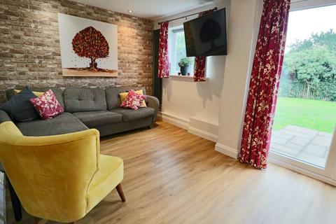 8 Bridle Ways, East Bridgford, Nottingham, NG13 8PT