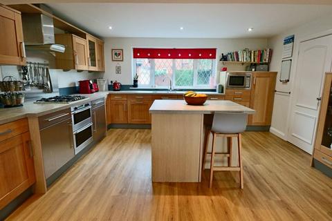 8 Bridle Ways, East Bridgford, Nottingham, NG13 8PT
