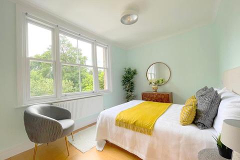 Flat 2, 21 Mattock Lane, London, W5 5BH