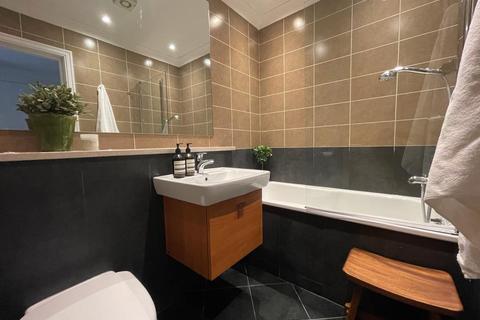 Flat 2, 21 Mattock Lane, London, W5 5BH