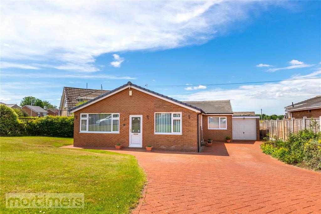 The Crescent, Blackburn, BB2 3 bed bungalow £269,950
