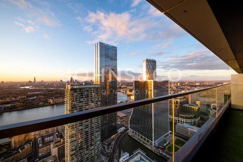 undefined, Bagshaw Building, Wardian, Canary Wharf, E14