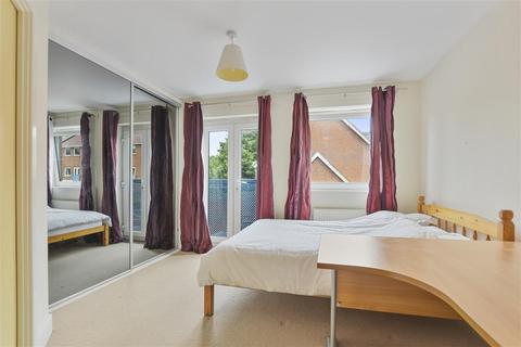 5 Wraysbury Drive, West Drayton, UB7 7FL