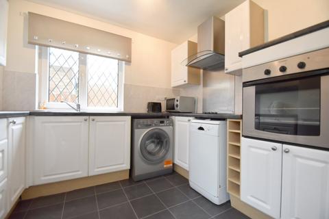 14 Fylde Close, Barnsley, S71 2SN