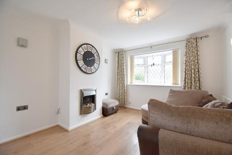 14 Fylde Close, Barnsley, S71 2SN