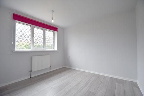14 Fylde Close, Barnsley, S71 2SN