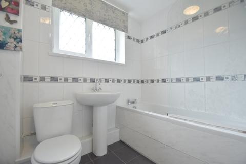 14 Fylde Close, Barnsley, S71 2SN