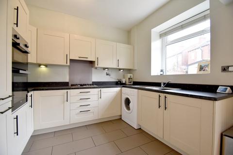 8 Third Avenue, Wakefield, WF1 2HX