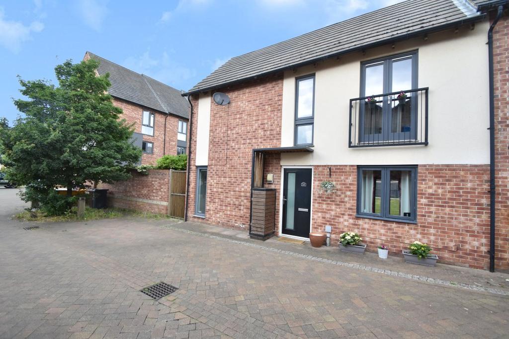 Goldcrest Road, Allerton Bywater 3 bed townhouse £180,000