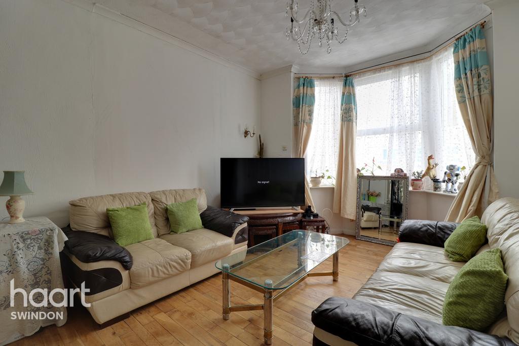 Birch Street, Swindon 4 bed terraced house £230,000