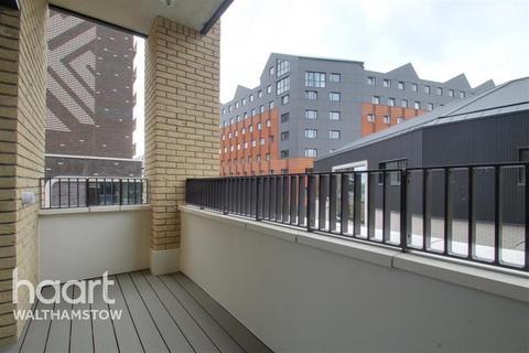 3 bedroom flat to rent - Frank Searle Passage, Wren House