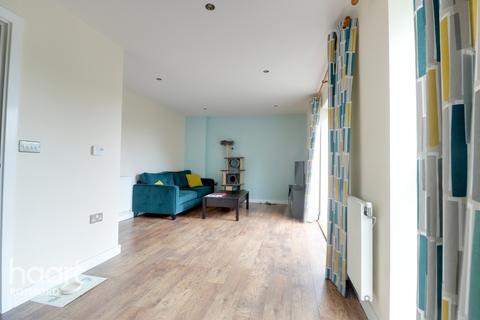 Flat 65, Chapel Court, 4 Crown Drive, Romford, RM7 0FT