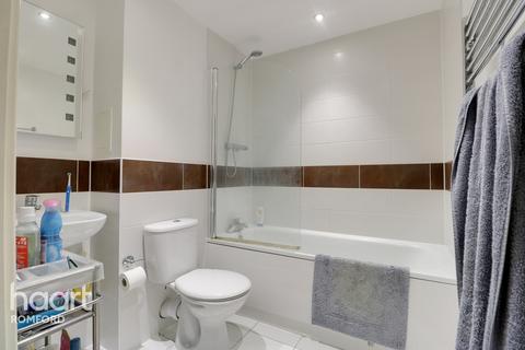 Flat 65, Chapel Court, 4 Crown Drive, Romford, RM7 0FT