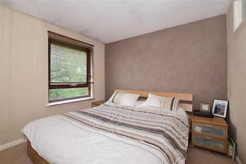 7 Ardent Close, London, SE25 6SR