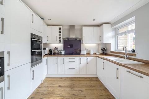 41 Linden Way, Ripley, Woking, GU23 6LW