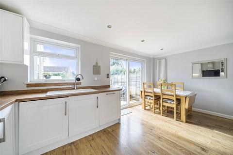 41 Linden Way, Ripley, Woking, GU23 6LW