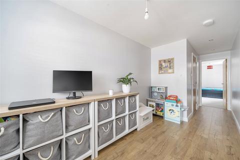41 Linden Way, Ripley, Woking, GU23 6LW