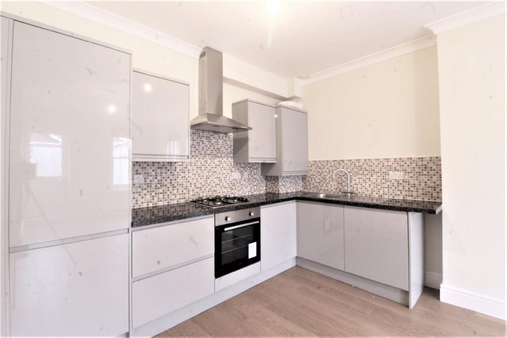 New Wanstead, Wanstead, E11 2 bed flat £1,599 pcm (£369 pw)