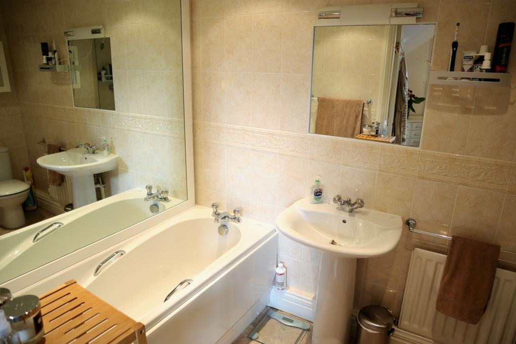 Master En-Suite