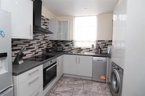 44 Highfield Road, Darwen, BB3 2DN