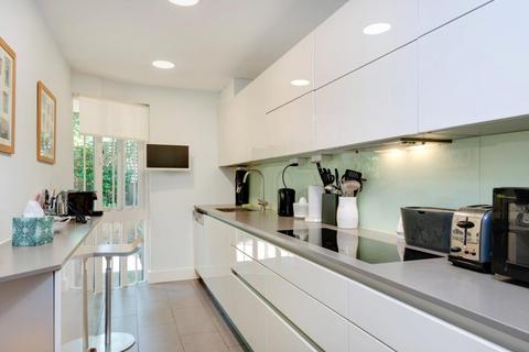 1 Tower Close, London, NW3 5TB