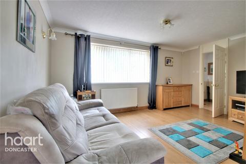 26 Ashcroft Close, Edlington, Doncaster, DN12 1QN