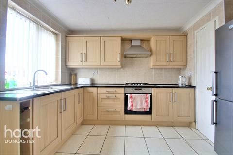 26 Ashcroft Close, Edlington, Doncaster, DN12 1QN