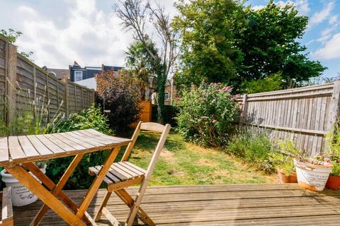 90a Friern Road, London, SE22 0AX