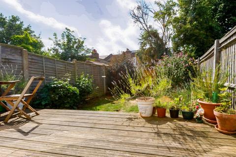 90a Friern Road, London, SE22 0AX