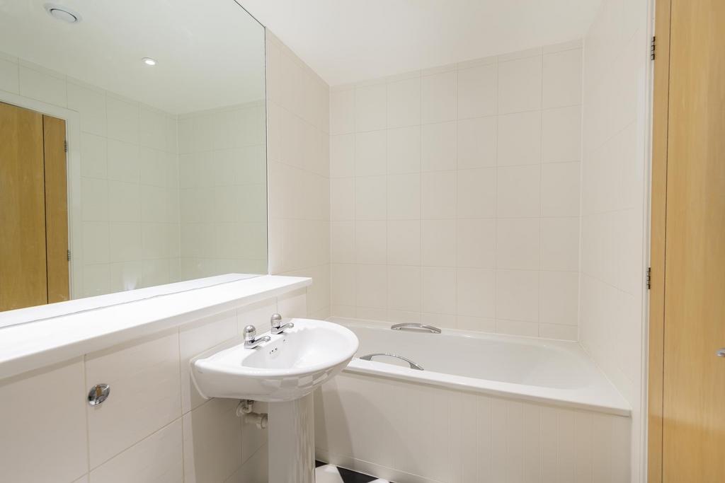 Ensuite bath