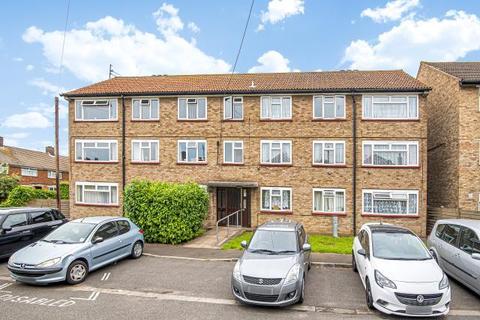 20 The Clumps, Ashford, TW15 1AT